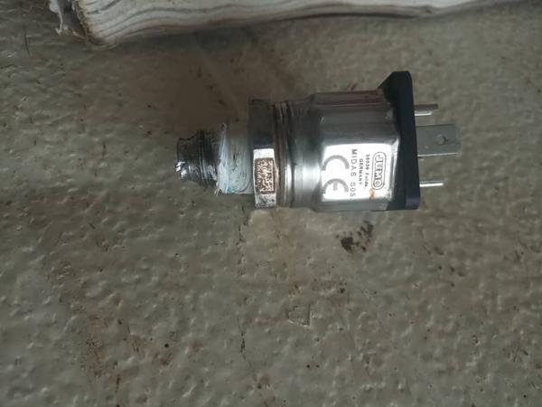 PRESSURE SENSOR MODEL S05