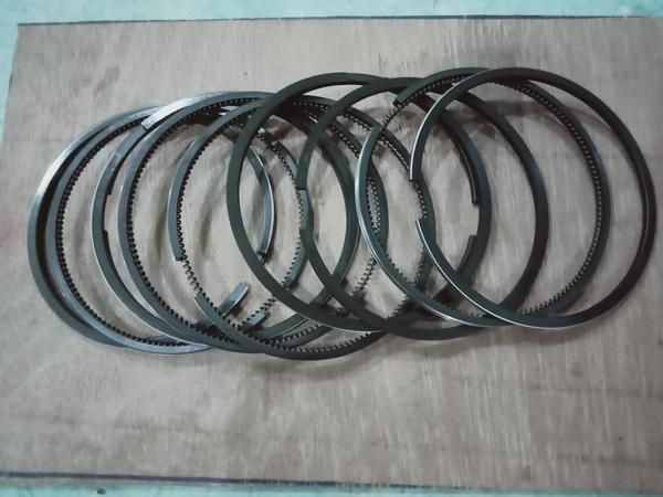 PISTON RINGS