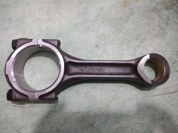 CONNECTING ROD ASSEMBLY 