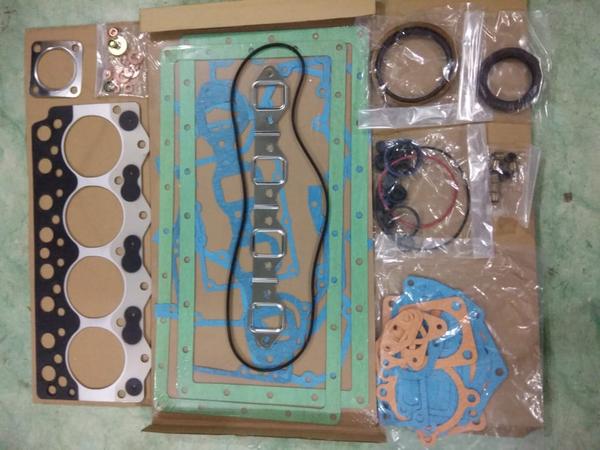 FULL GASKET KIT / Make : Cummins / Model : B3.3 / Gross Weight : 1.750kg / Size : 60 x 36 x 4 / Price :Rs.6000/