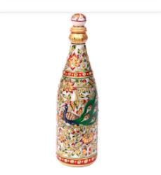 The KGM Stone Marble Champagne Bottle boasts of the rich combination of two exquisite aspects, the intricate traditional arts and crafts of India with the pristine white marble.