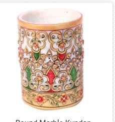 The color combination interspersed with dazzling meenakari beads adds to the beauty and grace of this cylindrical piece of art that looks extremely attractive handmade decorative item, irrespective of whether viewed at close angles or from distance.The intricate meenakari artwork that adorns this magnificent marble handicrafts pen stand makes it a sight to behold. The color combination interspersed with dazzling beads adds to the beauty and grace of this cylindrical piece of art that looks extremely attractive irrespective of whether viewed at close angles or from distance. Perfect for corporate gift items!