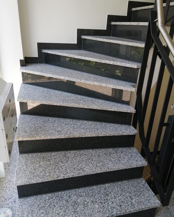 Black&Gray Stairs is Readymade Stairs Made by KGM Stone.