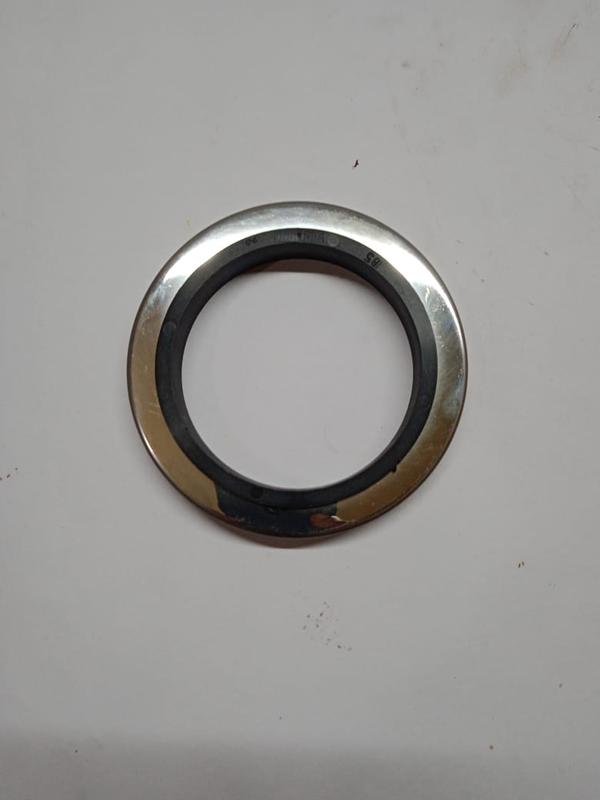 ITEM: SHAFT SEAL / MAKE: ATLAS COPCO/ PART NO:1616551700 / PSC:S9 PCC:BJSOX723 /SIZE: ID: 8.5 CM OD:11CM WEIGHT:131 GRAMS