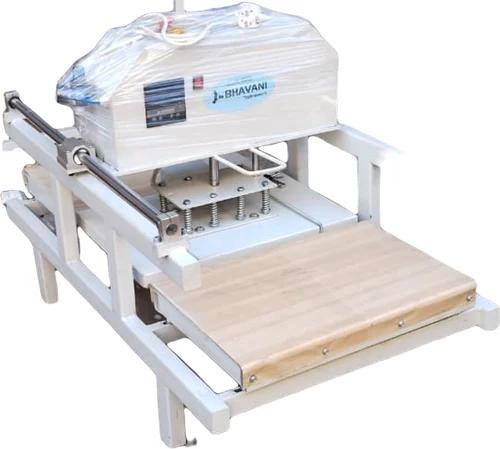 Usage/Application : Printing IndustryPrinting Machine Type : Heat TransferCapacity : 30 pieces/minCountry of Origin : Made in IndiaVoltage : 240 VPhase : Single PhaseAutomation Grade : AutomaticWith rich industry experience and knowledge, we are offering Heat Transfer Machine, which is very efficient in functioning. This machine is demanded to imprint a design or graphic on a substrate. Apart from this, Electric Heat Transfer Machine also enables you to transfer creative designs by applying pressure and heat to different materials.   -This Is Our Best Selling Hot Fix Machine Size  16 X 26 inch    - Acurate Heating   - Maintain Industry Standerd.Additional Information:    Production Capacity: 300 Machine Per Month    Delivery Time: 1-4 Working Days    Packaging Details: Standard Packaging