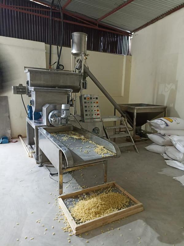 Pasta making machine production capacity - 200 kg/h. 12 kw total load