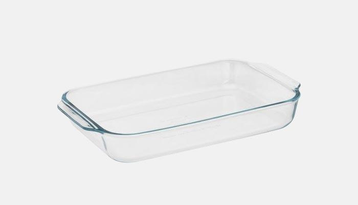 These trays are mechanically strong, chemically resistant and will withstand repeated hot air or steam sterilization. They are also useful for paper chromatography. The dimensions indicated are approximate and represents inside length X width X height in millimeter.