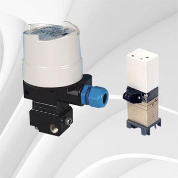 We deal in ABB make I to P Convertor:The I/P converter with various housing is available for cabinet installation, field installation, rail installation and as slide-in type. The signal conversion is based on standard signals. Current signals 0/4 to 20 mA are converted to pressure signals 0.2 to 1 bar or 3 to 15 psi.