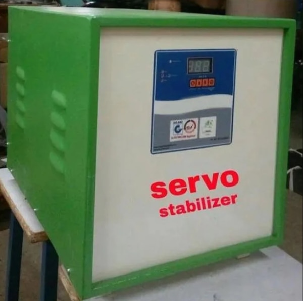 Capacity (Kva)	           2 KVAPhase	                           Single PhaseInput Voltage	           170 to 270 VBody Material	           SteelType	                           AutomaticFrequency (Hz)	           50 - 60 HzMatching up with the ever increasing requirements of the customers, our company is engaged in providing Servo Voltage Stabilizer.