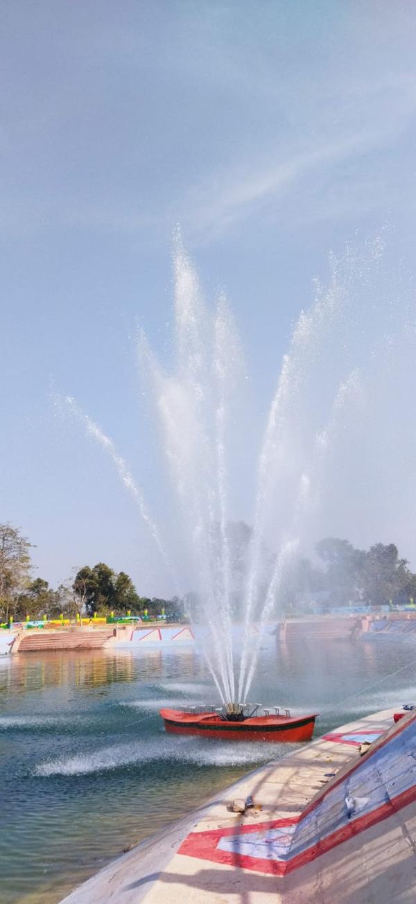 Floating fountains are good for large ponds and lakes. The height of the water will be approximately 35 feet. It will have 8 Nos RGB lights and 10 HP submersible pumps.