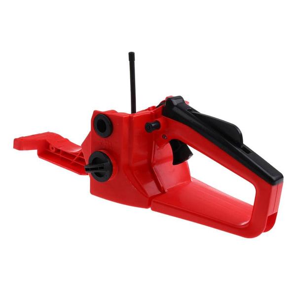 Rear Handle Gas Fuel Tank Housing Assembly.-Petrol tank assembly to fit made chainsaws.-Easy to install and disassemble, can directly replace old or damaged parts.-Improve the working efficiency of the chain saw and prolong the service life.-Adopting material, durable, wear‑resistant, long service life.