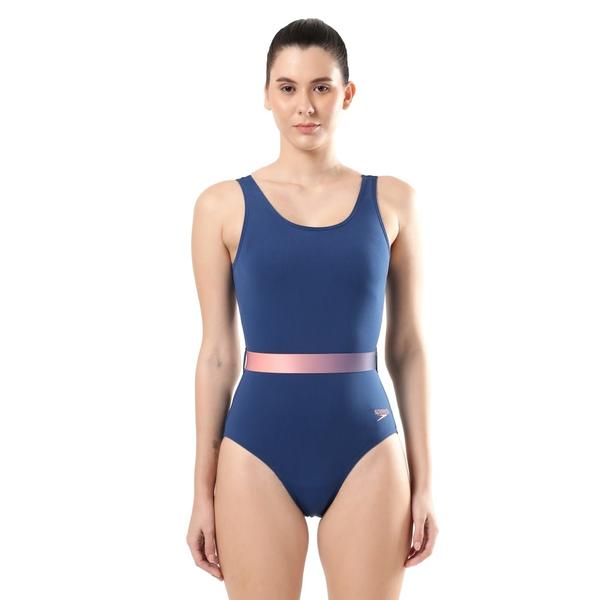 Belted U-BackRaise the style stakes with Speedo. With its chic ombre printed elastic belt and two colours, this stunning Belted Deep U-back swimsuit brings a touch of glamour to the pool and beach. The scoop neck, U back and low cut leg provide an on-trend fit, while our textured ECO Waffle stretch fabric lends a high fashion finish. Lined at the front and back for your comfort and modesty. Better for the environment, it’s made from 100% recycled pre-consumer waste, such as recycled fabric waste from factories.Features• Scoop neck with deep U-back and high cut leg - for an on-trend fit• Ombre Printed Elastic Belt Detail• Removable Bra Pads• Quick dry - dries faster after your swim• Sun Protection - UPF 40+Fabric Description: Ribbed Stretch NylonFabric Composition: 92% Polyamide 8% Elastane