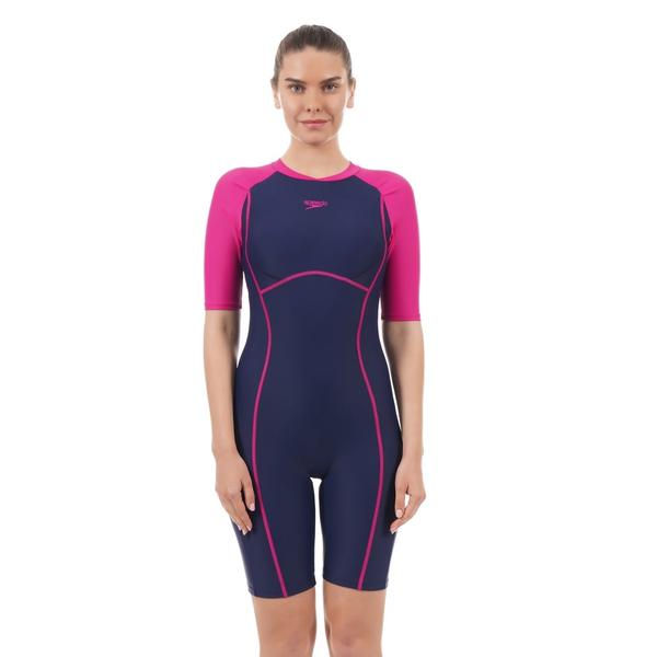 Essential Splice AOP KneesuitThis classic Kneesuit is ideal for providing extra coverage and includes a removable bra pad for enhanced support making it a great choice for regular swimming. Featuring Endurance®10 which is chlorine resistant and designed to last longer.Features• Ideal for swimmers seeking greater leg coverage than a standard swimsuit.• Removable Bra Pads - for enhanced comfort and confidence• Higher chlorine resistance than standard swimwear fabrics - fits like new for longer with CREORA® HighClo™• Shape retention - fabric stretches so you can enjoy your swim without feeling restricted• Sun protection - UPF 40+Fabric Description: Endurance®10Fabric Composition: 80% Polyamide 20% Elastane (CREORA® HighClo™)