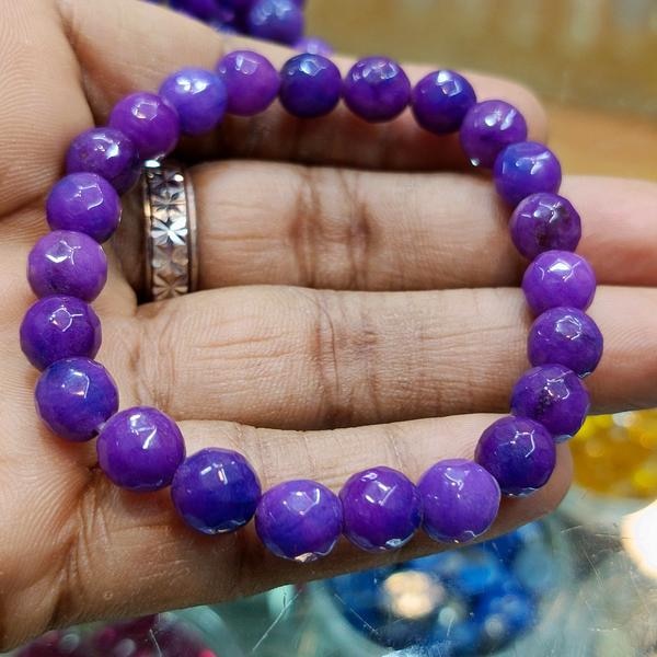 Jaipur gemstone wholesaler in India