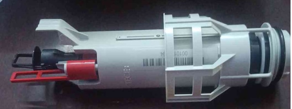 Flush Valve With Gasket 