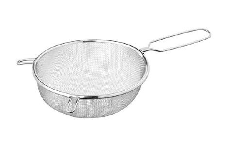 This truly utilitarian bowl can be used for so many tasks and projects, from cooking to crafts to gardening projects. It's simple yet timeless, with a traditional style, soft, round shapes and a careful attention to detail.