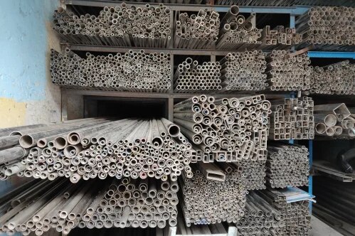SpecificationsSize: CustomizedApplication: Decoration construction, upholstery, industry instrumentStandard: ASTM,AISI,DIN,EN,GB,JIS,ASTM A554, A249, A269 and A270, A312Brand :Steel MartF-1 Steel PipeSteel mart offers all kinds of steels in f-1 steelThe f-1 steel offered by steel mart is 100% ok - testedSteel mart is renowned for the supply of genuine f-1 steel materialsSteel mart will provide the test certificate for f-1 steel materialsKindly contact steel mart for your requirements of f-1 steel and we shall offer our most reasonable rates for the same
