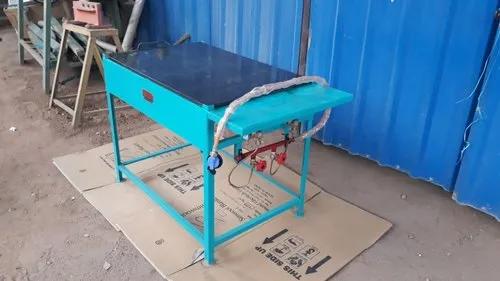 MS LPG Dosa Stove 2'' X 3'' X 2.5'' HtMS 3' X 2' X 2.5' Ht LPG dosa stoveStone thickness: 12 mmDouble 'V' burnersRequestCallbackAdditional Information:Delivery Time: Immediate