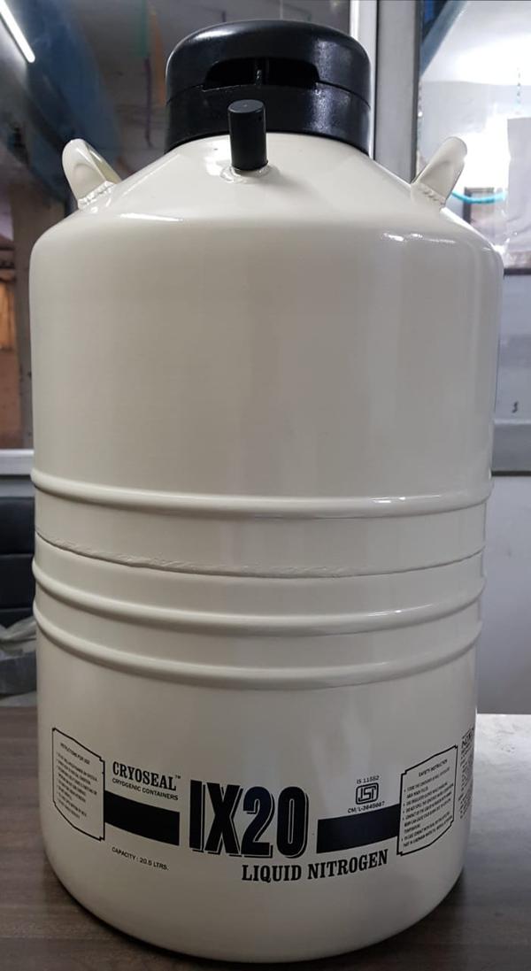 Country of Origin Made in IndiaContainer Length 530 MMBrand INOXColor WHITECapacity 20 LMaterial AluminumModel:- IX-20(10 Litres) with 6 BigCanisters Make:- INOX CRYOSEAL with 2 Years Warranty
