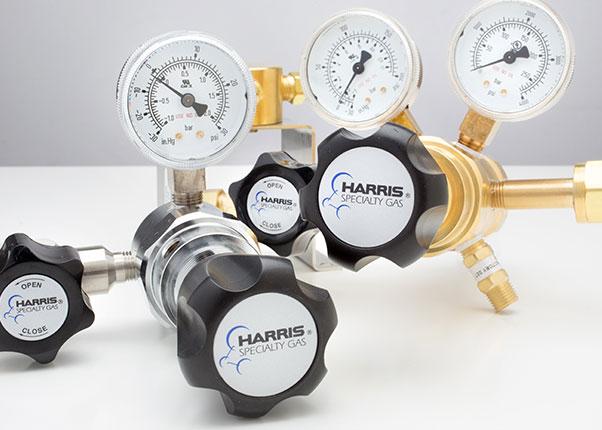 Specialty gas regulators 