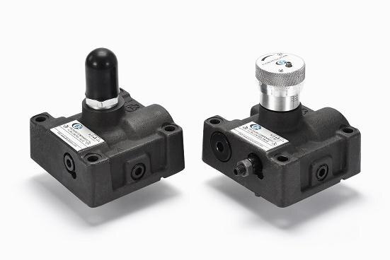 Pressure compensated flow control valve  -  PFPressure compensated. Check valve option for reverse-free flow. Four rotations of hand knob to facilitate the setting with ease. Thumb screw provision to retain valve setting. Stroke limiter available as an option.