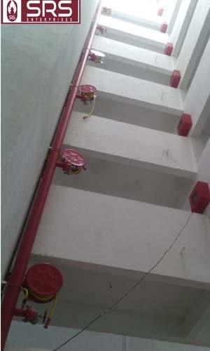 WET RISER FIRE HYDRANT SYSTEM IN COIMBATORE Wet riser hydrant plays a major role in fire fighting systems as excessive pressure required to pump water to high rise buildings. The location of the tank will be ground floor. Commonly used in tall buildings for distributing water to multiple compartments. The term wet riser itself says that the hydrant pipe will always have water content inside it. Fixed water distribution system has consisting of vertical hydrant pipeline connected with a hydrant valve at each floor.