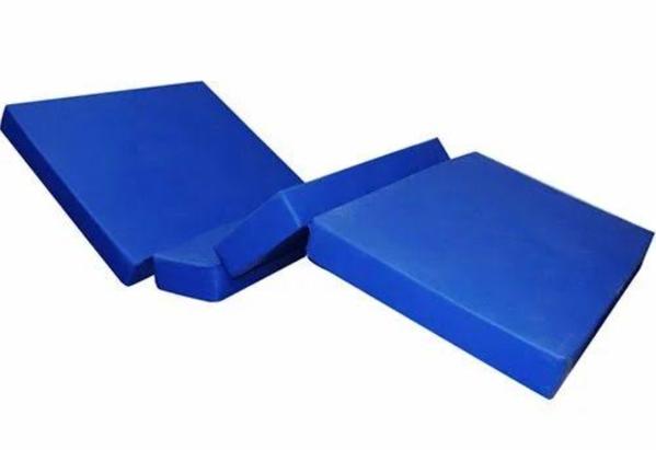 Fowler/ICU Bed Mattress:- Single Section Mattress with 75mm PU Foam+Hitlon of 32 Density. Covered with rexine. (Thickness:- 100 mm or 4