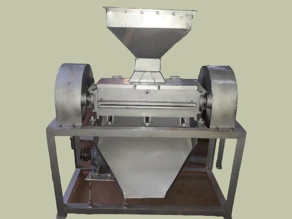 This machine production is 80 - 120 kg in 1 hours and the power is 220V / 440V OR 2HP motor is used in machine All Accessories and parts available