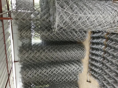 Size	4 FeetMaterial	Stainless SteelSurface Treatment	GalvanizedCountry of Origin	Made in IndiaFlat Wrap, Razor Wire, Continues loops (Roll) Individual rings clipped together. Saves on labor and time in comparison to single rings. Complies to WATER CORP AND WESTERN POWER SPECIFICATIONS 550mm Diameter Short Barb, Galvanised Steel, 100 Loops per Pack Length per pack 27.5m @ 275mm centres, Weight 17 kg, We are manufacturing Flat Wrap Razor Wire as it saves labour and cost due to its standalone fencing or amalgamated with chain link, Brick wall and Wiremesh Flat Wrap is erected using Single Strand Razor Wire Which is then clipped to create flat and straight Razor fence barrier.