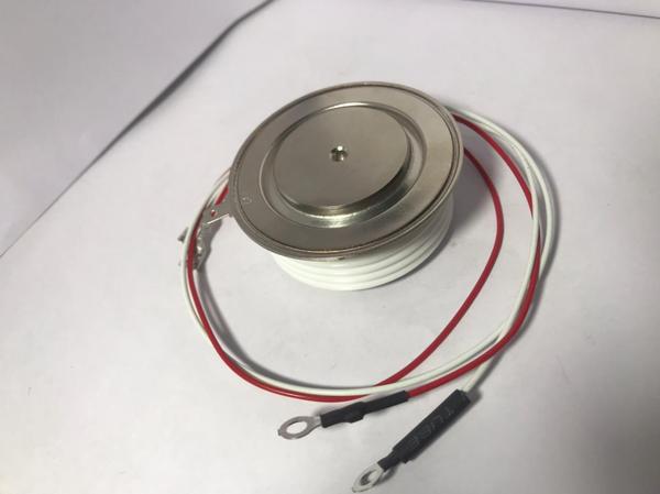 C770L Distributed Gate Thyristor(2200 Amp - 2000 V)Dimensions - 110mm x 73mm x 36mmTq- 50 µsIntroducing the C770L Distributed Gate Thyristor from SAS Power Semiconductor Devices. Engineered for reliability and performance, this thyristor offers seamless integration into various industrial applications. With its distributed gate design, it ensures efficient power handling and precise control. Trust SAS Power Semiconductor Devices for cutting-edge semiconductor solutions you can rely on.All variants of C770L available.