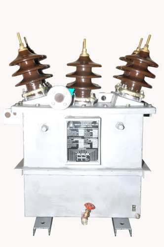 CTPT OILCOOL METRING UNITPRIMARY RATIO:- 5 TO  2500ASECONDARY RATIO: - 1A & 5ABURDEN : -  UPTO 100 VAACCURACY CLASS : - AS PER IS & IEC STANDERD