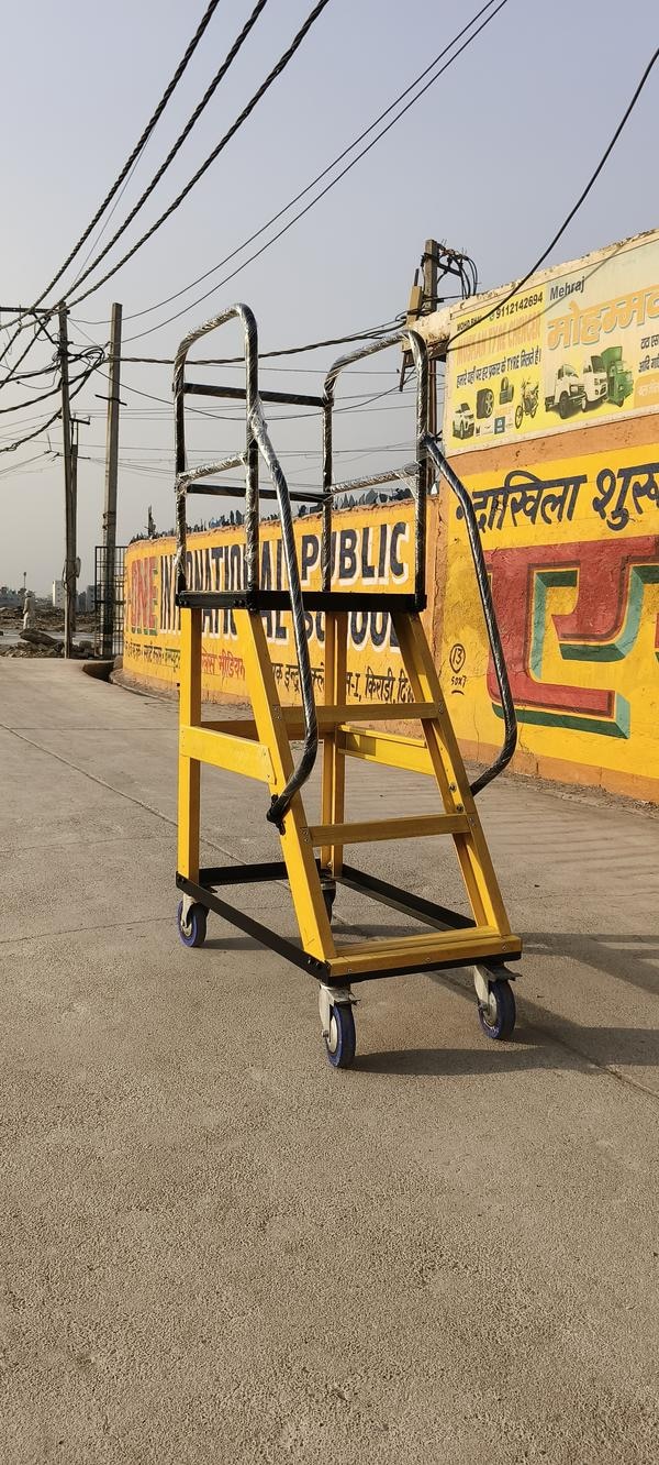 2 feet by 2 feet platform size 8/2 wheel size trolley ladder height 5 feet platform height 3 feet