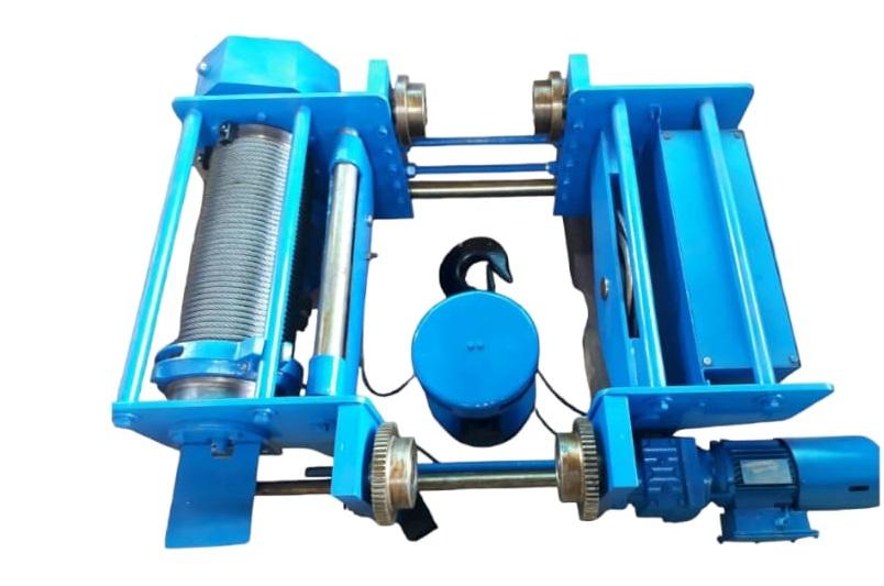 LOW HEADROOM ELECTRIC WIRE ROPE HOISTLow Headroom Electric Wire Rope Hoist maximizes overhead headroom and provides years of high-performance lifting services.cAPACITY : 1 TON TO 15 TONLifting Capacity : 0.5~16 tonLifting Height : 3~60 mWorking Duty : CLASS 2, CLASS 3, CLASS 4Ambient Temperature:-25~40℃