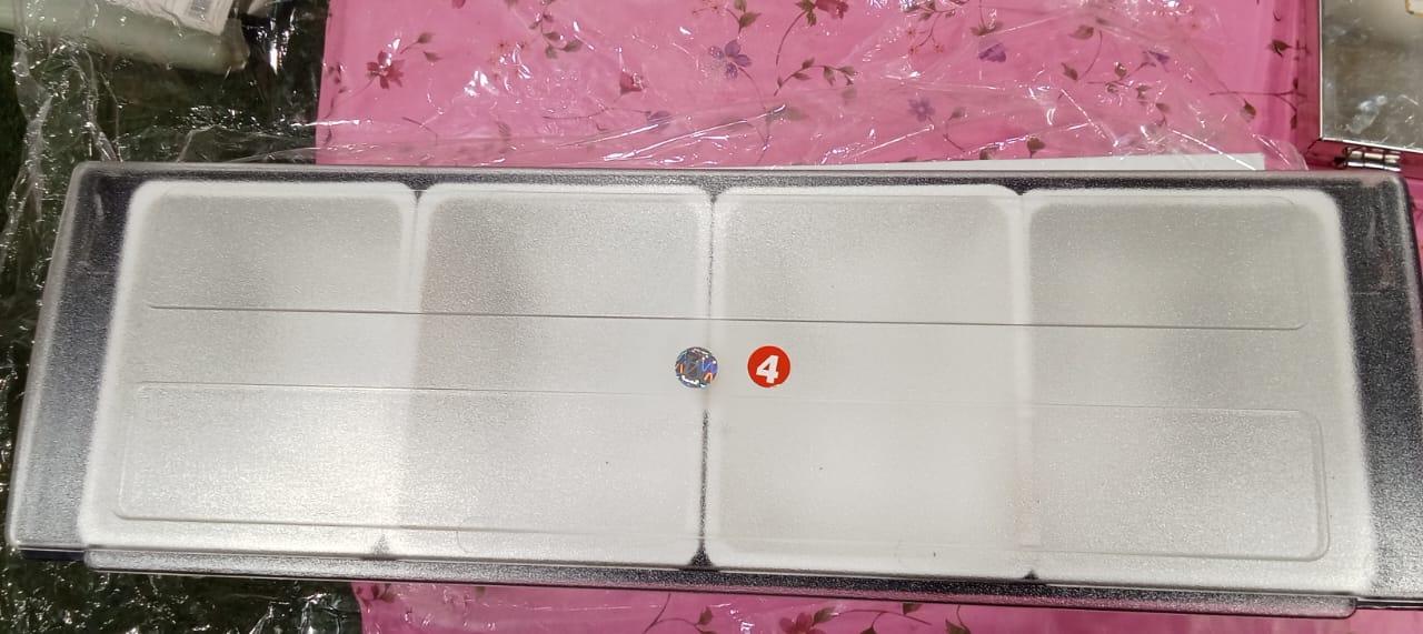 we deal in Garnishing Box at a very reasonable price 