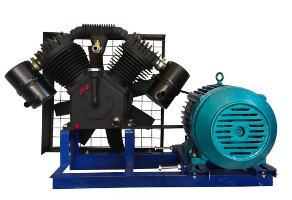 Product Details:Brand	                                  MECPower Source	                  ElectricFrequency	                          50 HzVoltage	                                  240 VMaterial	                                  Mild SteelNo of Cylinders	                  2Air Pipe Size	                         1/2 inchWater Pipe Size	                 1.25 inchPower	                                 3 HPUsage/Application	         AgriculturalOperating Length     	         600 Feet