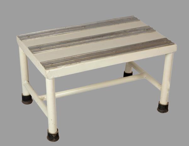 Specifications :-• Step Size: 505L X 305W X230H mm Step made of CRCA sheet fitted with Aluminium tread flats by pop rivets • Frame made of 1X18G X CRC tubes fitted with PVC stumps • Finish: Pre-treated and Epoxy Powder CoatedHospital Furniture Manufacturer in India/Gurgaon/Delhi NCRBest Medical furniture supplier/Manufacture in Gurgaon/Delhi NCRHospital Medical Equipments supplier/Manufacture in Gurgaon/Delhi NCR