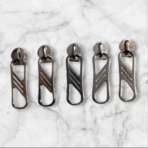 new design fancy slider available in 5, 8, 10 No.This is available in Nickel, black nickel, golden and can be customised in all colours & sizes & dimensions.GUARANTEE :- 5 YEARS
