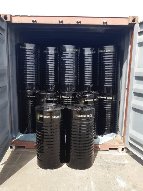 Drum Height 4 FeetDrum Diameter 1.5 FeetCapacity 150-200Storage Material WaterDrum Material Mild SteelKeeping our synchronization with the development taking place in this industry, we are engrossed in delivering a broad range of Bitumen Drum.