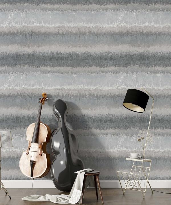 Abstract patterns are a very modern and highly popular choice in wallpaper. Make a statement in your home with our modern geometric and motif wallpaper designs. Find sharp repeated lines for that contemporary style or curved and wavy patterns to suit a more classic theme.Collection: CasablancaPattern Number: 71049-3