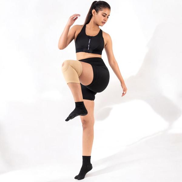 provide support to the knee region by applying a certain amount of compression to empower your recovery.Silent Features-The open patellar ring supports and protects the injured kneeProvides protection and support for weak and injured kneesCan be used in the reduction of swelling and provides temporary pain reliefCombines spandex and cotton with advanced knitting technologyAnatomically designed to cover the entire kneeBenefits-Stabilized the patella at its positionSupports the weak muscles and protects the knee joint helping you carry on with normal activities with less paincan be used as protection during running, football, cycling, gym or for gentle exercise providing stabilization following an injury during exercisehelps to speed up the healing process and to get you activeavailable in black or beige Ideal for men and women and can be used left or rightRecommended for-Patellar supportACL injuries Knee painOsteoarthritis Knee bursitisKnee protection during sports activities