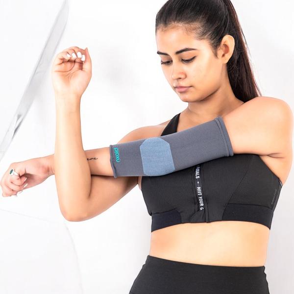 Provides compression, stabilizes and protects the elbow joint to empower your recoverySilent Features-Easy applicationProvides controlled compressionSecure fit and steady compressionEasy one-hand applicationBenefits-Used either left or right armBreathable material allows moisture to escapeLightweightFull elbow coverageRecommended for-BruisesBursitis InflammationProtection from twisting or pulling tendons during sports activitiesSupports during heavy weight lifting