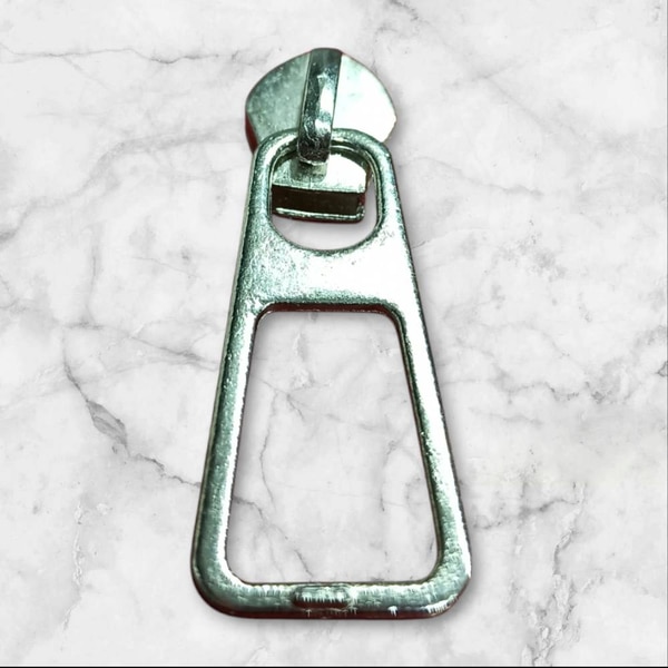 Big cut fancy slider available in Nickel in 8 No & 10 No.