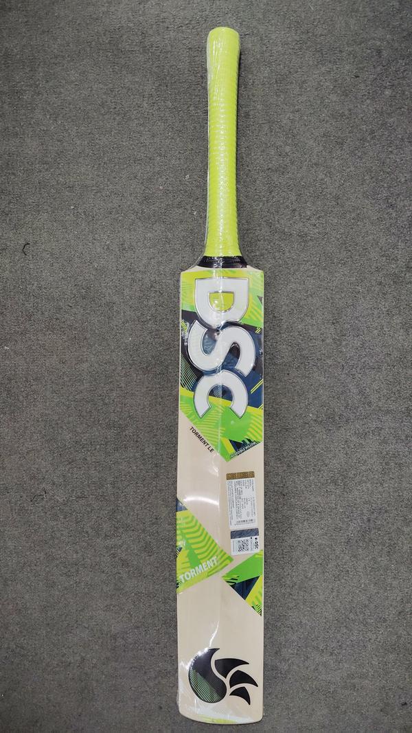 TORMENT LE INCREDIBLE WILLOW BATThe TORMENT LE Cricket Bat is a premier option for cricket fans, renowned for its high quality and performance. Constructed from Incredible Willow, this bat delivers remarkable durability and a highly responsive sweet spot, facilitating powerful strokes and precise control. Its well-balanced weight and ergonomic handle ensure a secure and comfortable grip, making it suitable for both experienced players and those refining their technique. The bat's sleek design and exceptional craftsmanship distinguish the Torment LE as an outstanding choice for those seeking to elevate their game.Details Traditional blade design for a dynamic sweet spotHandle length 295mmPowerarc