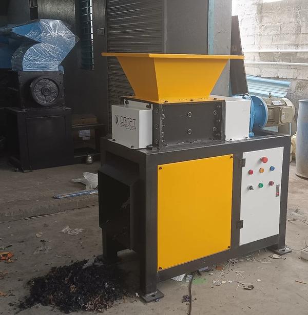 Twin shaft Organic Waste Shredder Machine In Coimbatore | Craft Shredders