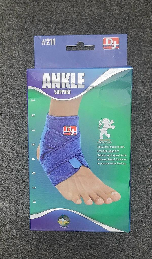 Quality- 4 way stretch and compression with comfortable fit.utility - knee instability swelling ,sprain, strain, arthritis .,Anatomy- comtour for good fit and retains warmth.Durable - High grade elatic and knitting to give lasting compression.