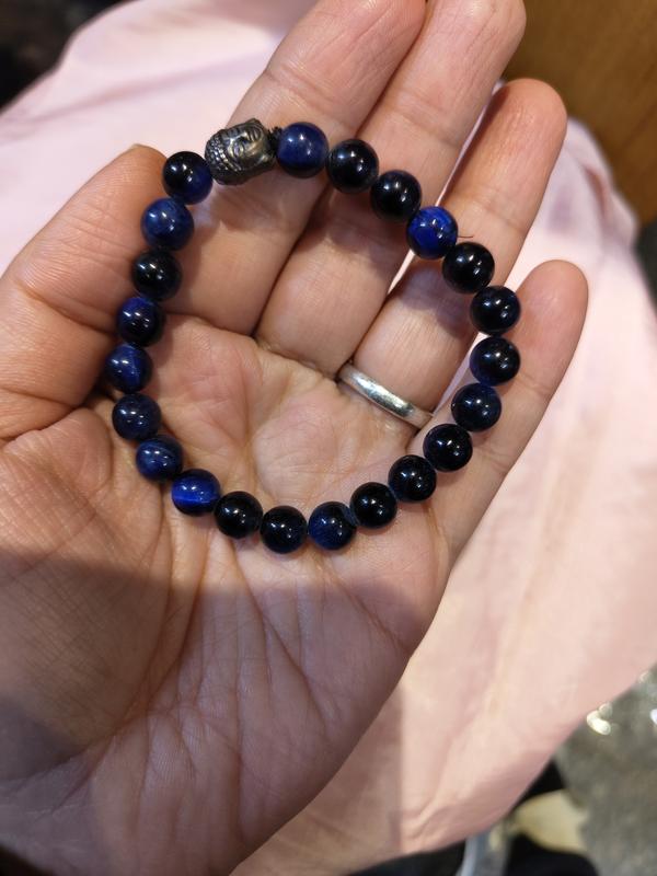 ✨ Calm your mind, strengthen your spirit, and boost your confidence with the mesmerizing Blue Tiger's Eye. Perfect for those seeking focus, clarity, and inner peace. 🌌🔷 Benefits of Blue Tiger's Eye:Promotes Calmness: Eases stress and soothes anxiety.Enhances Communication: Boosts confidence in expressing thoughts and feelings.Aids Focus and Concentration: Improves mental clarity for decision-making.Balances Emotions: Reduces overthinking and fosters emotional stability.Strengthens Intuition: Heightens awareness and spiritual insight.💎 Ready to embrace the energy of Blue Tiger's Eye?