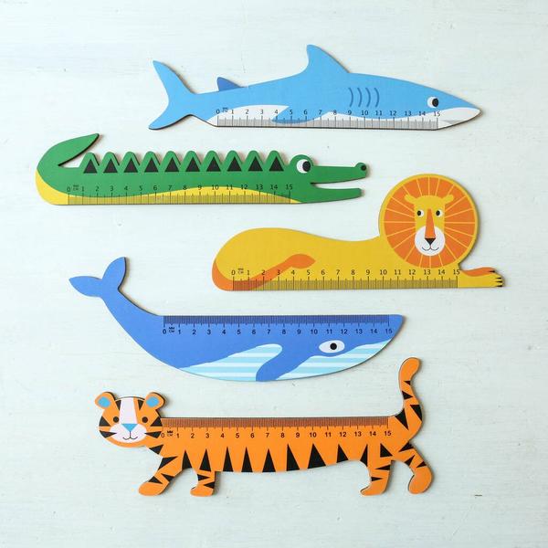 Puzzle Stylizes Animal Shape Wooden Scale