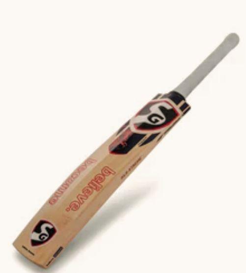 DescriptionFinest English Willow hard pressed & traditionally shaped for superb strokeApprox 5-6 straight grainsImported cane handle with special formulation cork inserts for enhanced flexibility and shock absorptionTraditional round cane handle for superior grip and bat controlApprox 1160-1200 gm (2.9-2.11 lbs)Full size length approx 85.7 cm (33.7 inches)Depending on player height, suitable for 15 yrs+, if height 171 cms (5’6″ and above)Available sizes – SHTested for usage against leather ballComes with a padded fabric full-length bat cover with adjustable carry-strapsQuantity: (One) 1 Number
