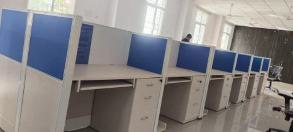 4 Feet Modular Office Workstation