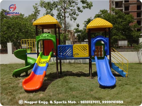 Multiplay system - Roto Series Product Code: NPS 3914 Product Size: 21.5Ft(L) x 13.5(Ft(W) x 11.5Ft(H)Required Area : 30 x 25 FtMain Pipe : 90OD GI Pipe1. LLDPE Spiral Slide2. LLDPE Wave Slide3. LLDPE Joining Multicolor Slide4. Two Platform with Canopy5. One Plain Bridge with Railing6. One Entry Ladder7. Two LLDPE Fancy Railing